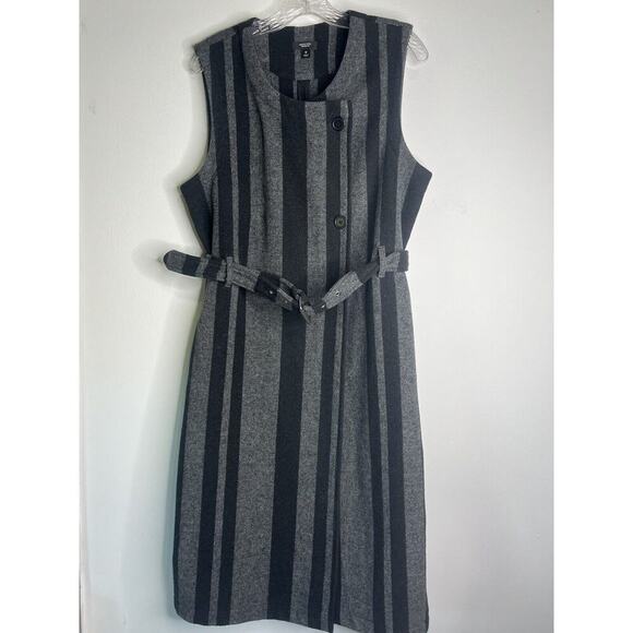 Simply Vera Vera Wang Sleeveless Dress Medium Vertical 2 Button Striped Belted - Picture 1 of 9